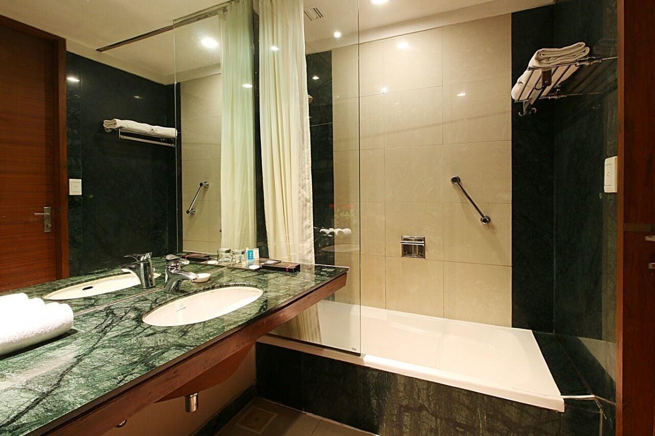 Hotel Studio Estique Poona Buitenkant foto