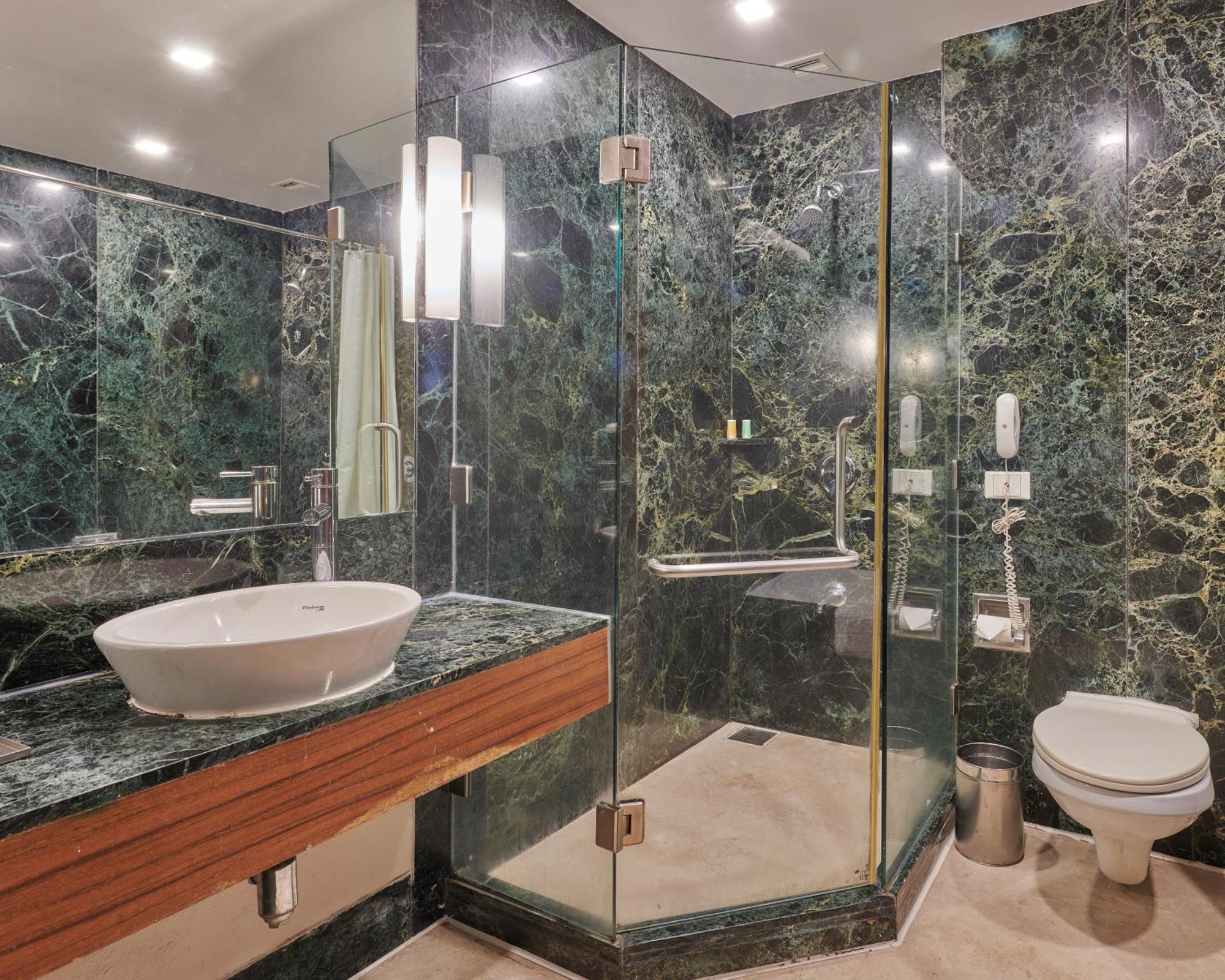 Hotel Studio Estique Poona Buitenkant foto