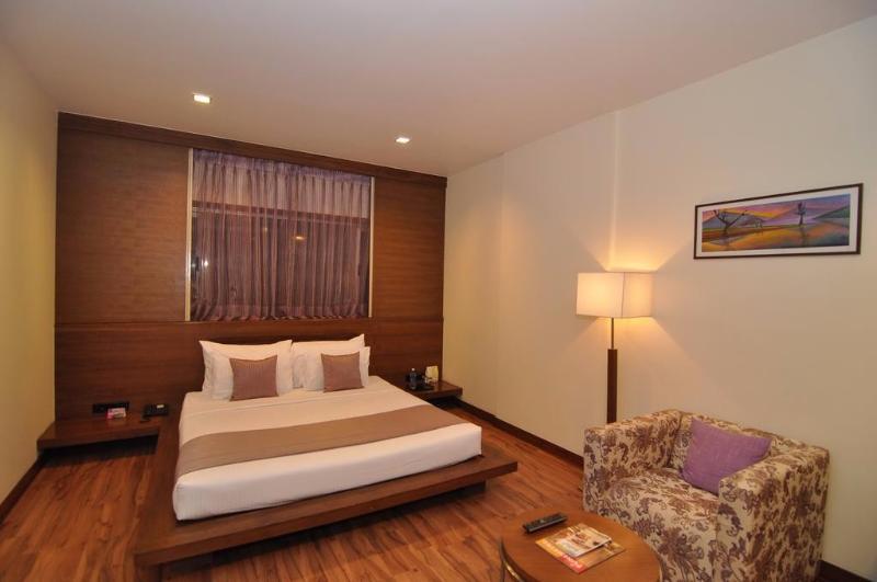 Hotel Studio Estique Poona Buitenkant foto